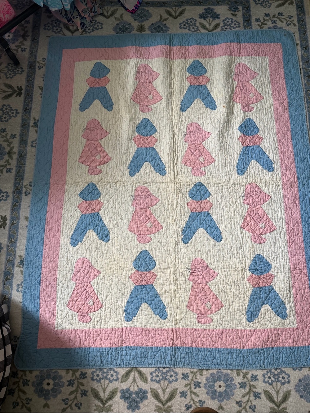 Vintage Cottagecore Handmade Sunbonnet Sue Pink & Blue Patchwork Quilt